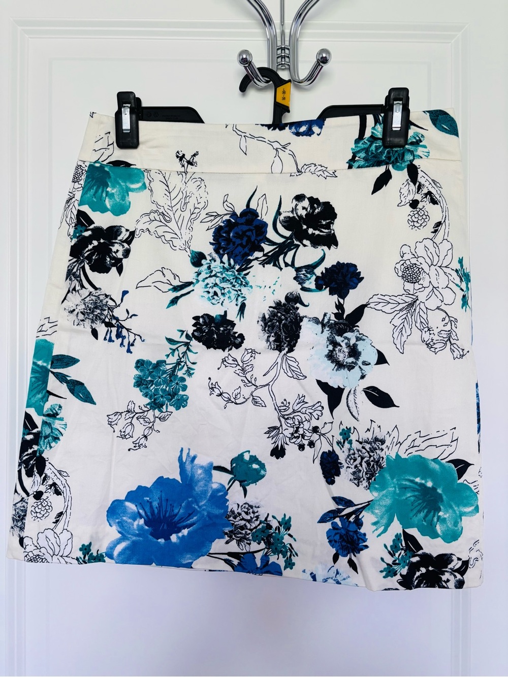 LOFT White Mini Skirt with Blue & Teal Floral Print